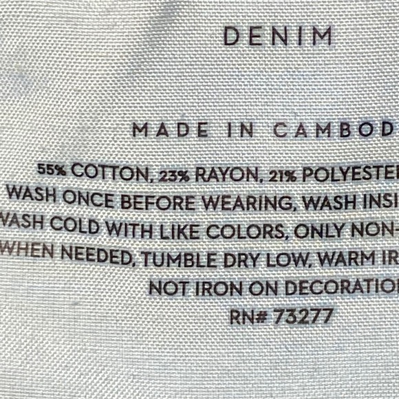 Simply Vera Vera Wang Denim Capri Mid Rise Jeans Size 10 Dark Wash - Picture 10 of 16